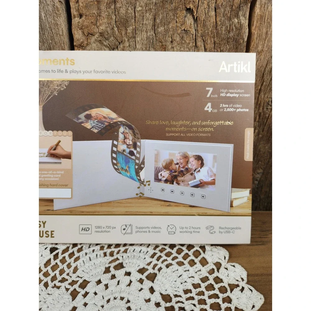 Artikl ReelMoments 7 Inch HD Digital Video Greeting Card 4GB